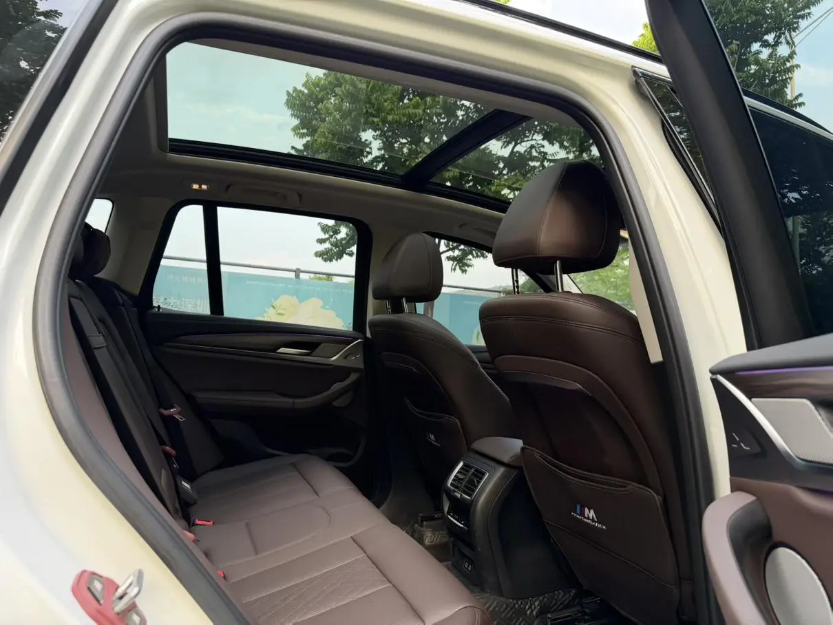 BMW BMW X3 xDrive30i Exclusive M Yao Ye Set