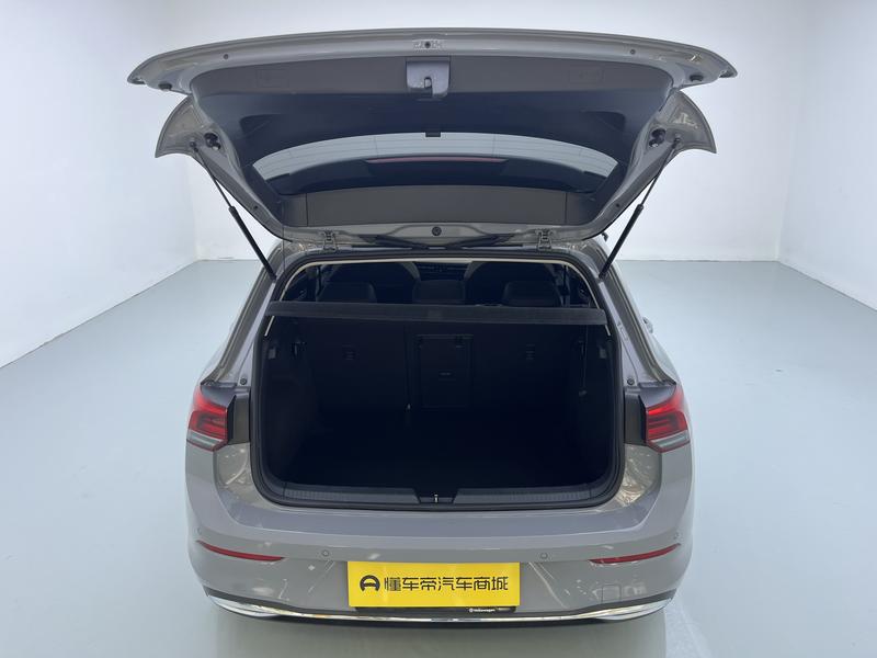 Volkswagen golf 2023