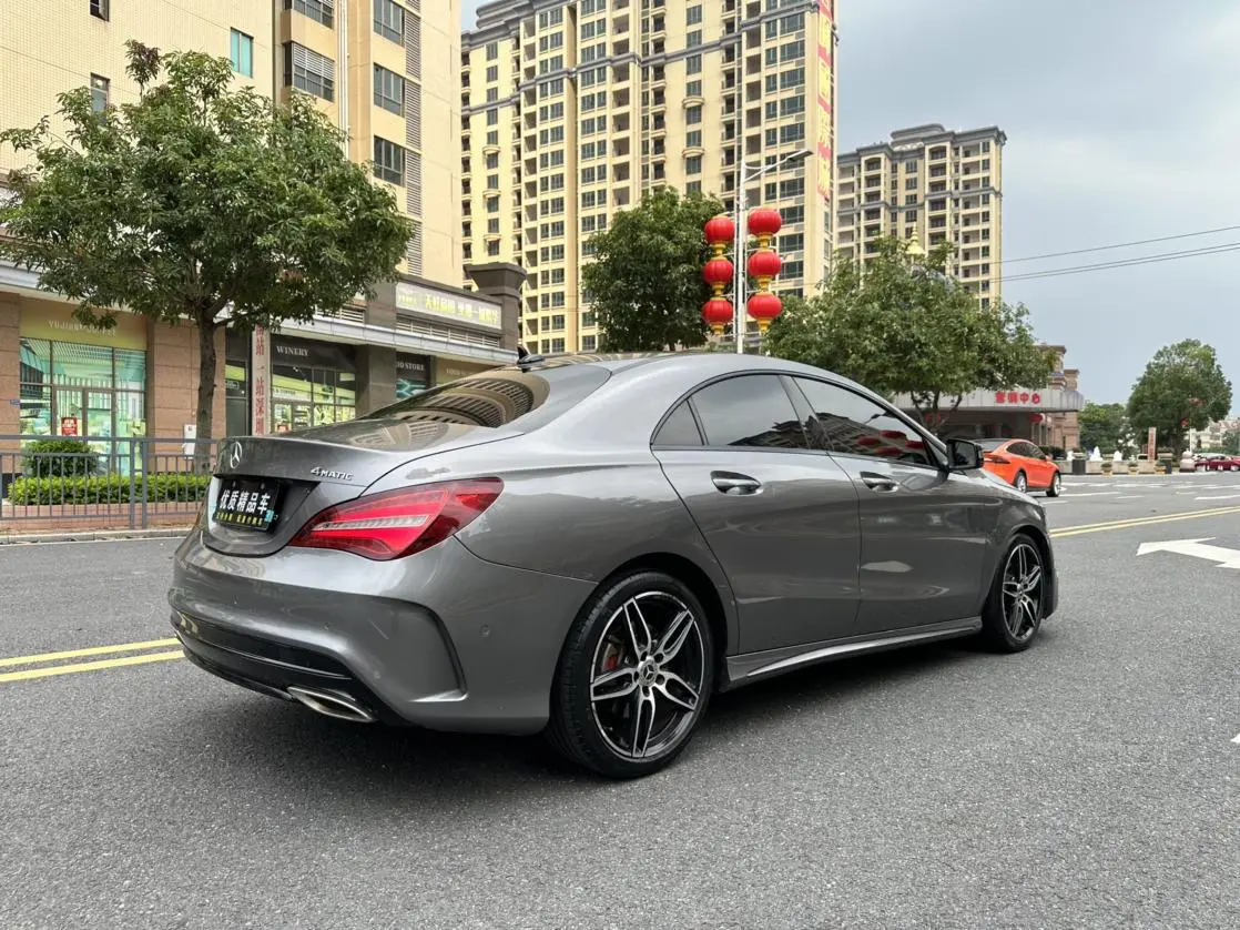 Mercedes-Benz Mercedes-Benz CLA CLA 220 4MATIC