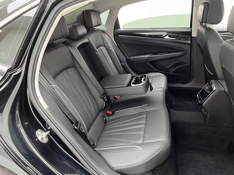 Volkswagen Passat 2024