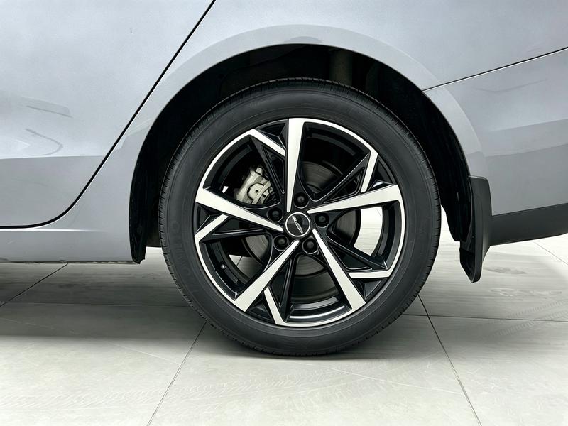Roewe Roewe i5 2024