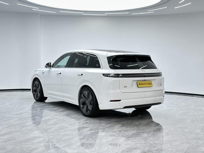 Li Auto Ideal L7 2024