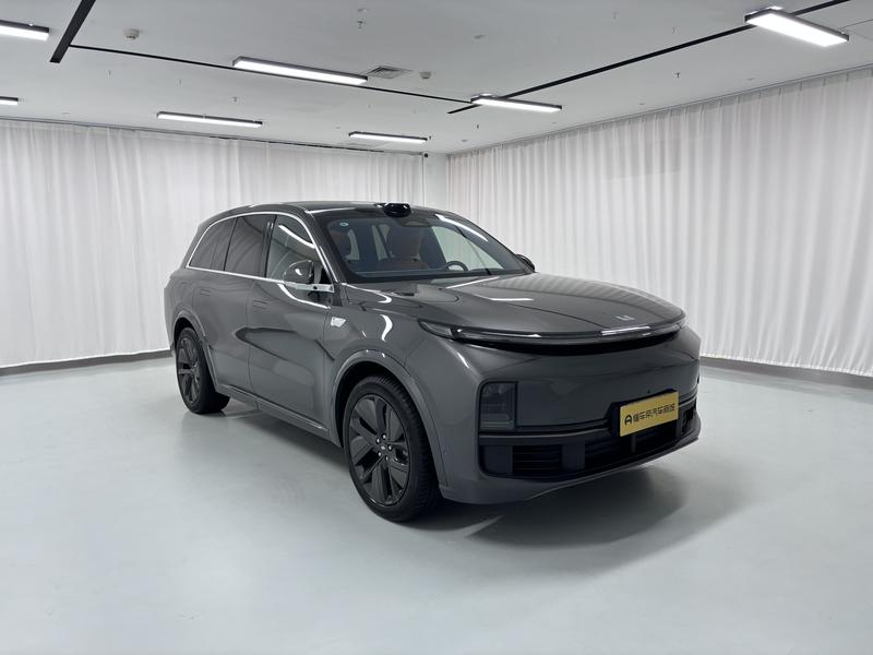 Li Auto Ideal L8 2024