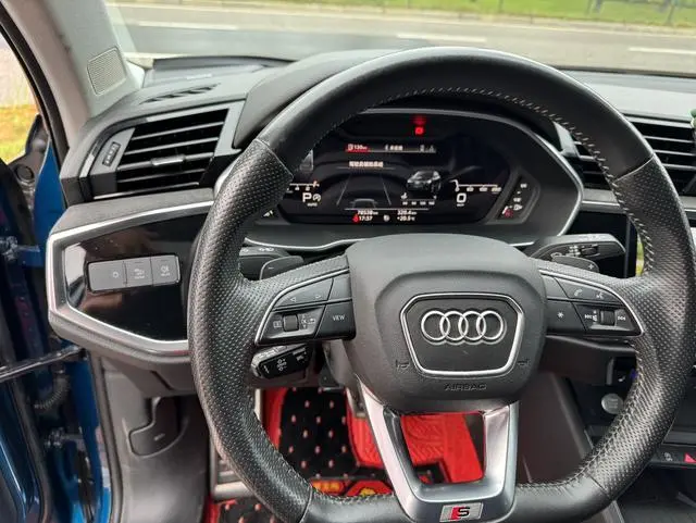 Audi Audi Q3 Sportback 45 TFSI quattro luxury