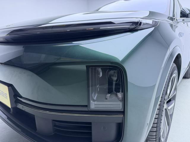 Li Auto Ideal L9 2025