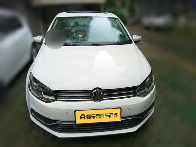 Volkswagen Polo 1.6L automatic luxury type