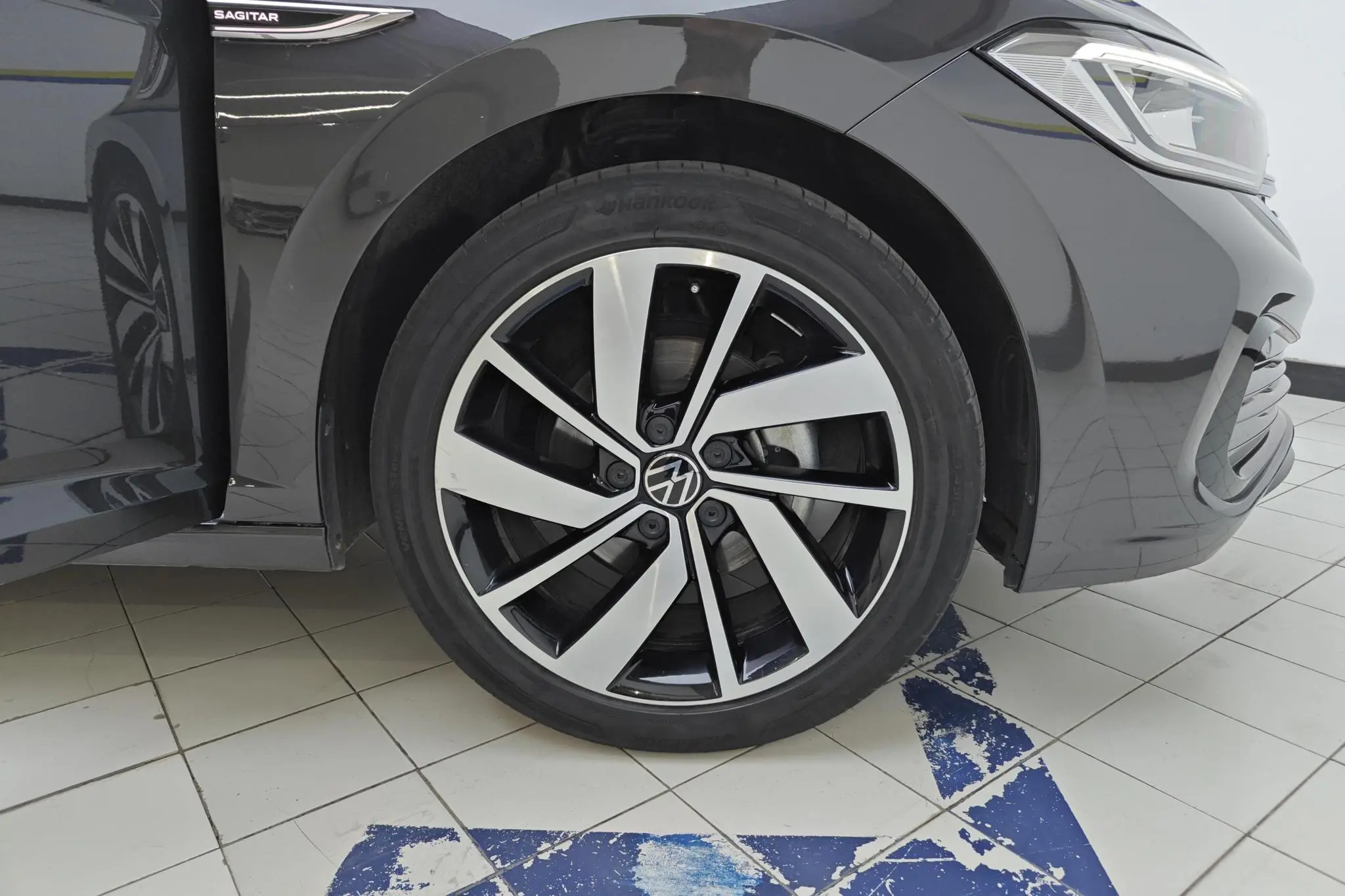 Volkswagen Sagitar 300TSI DSG Beyond Edition