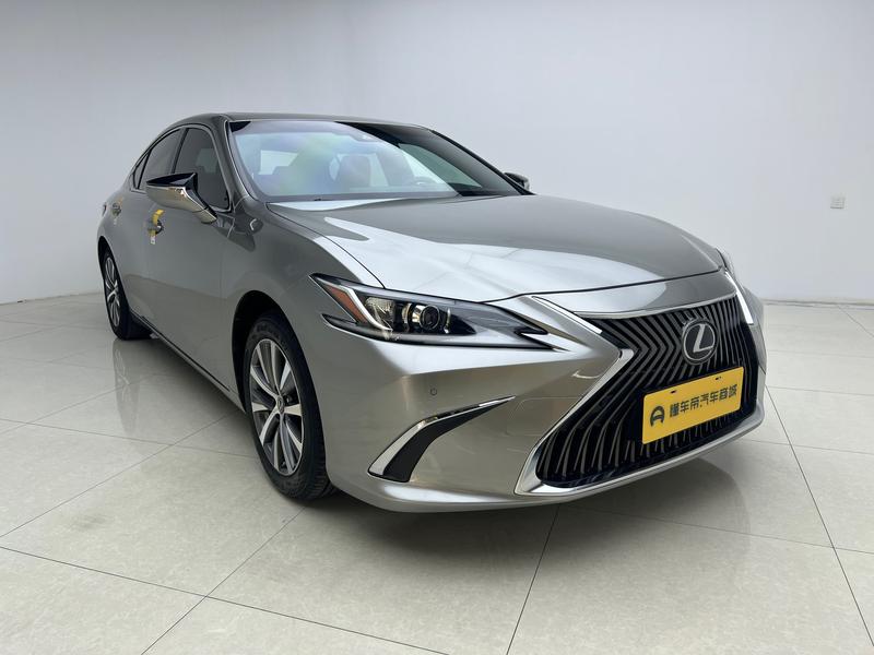 Lexus Lexus ES 2022