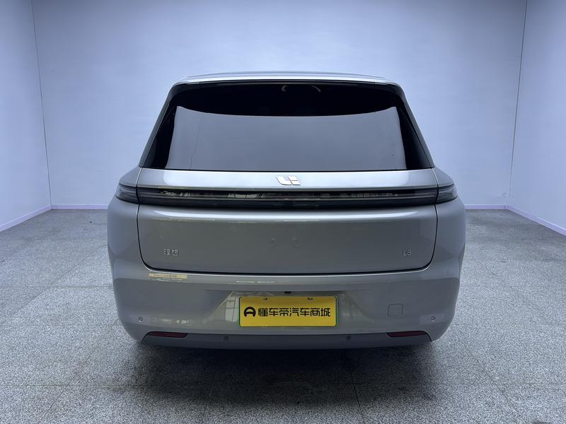 Li Auto Ideal L8 2024