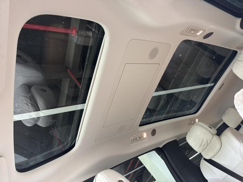 Li Auto Ideal MEGA 2025