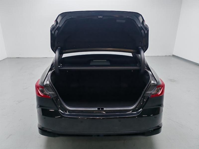 Toyota Camry 2024