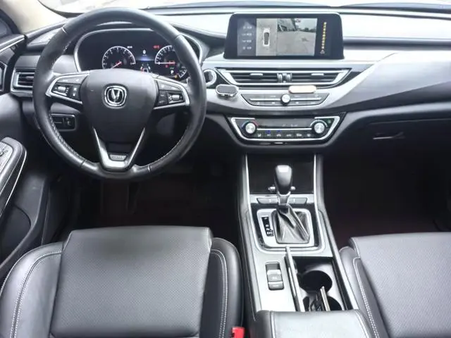 Changan Ruicheng CC 1.5T automatic sharp type