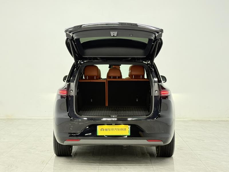 Li Auto Ideal L6 2024