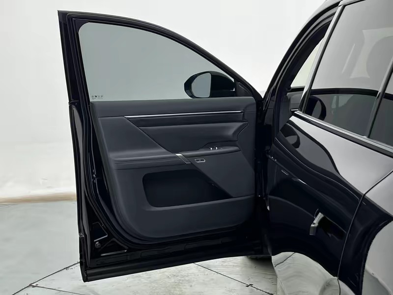 Dongfeng Yipai Eπ 008 2026