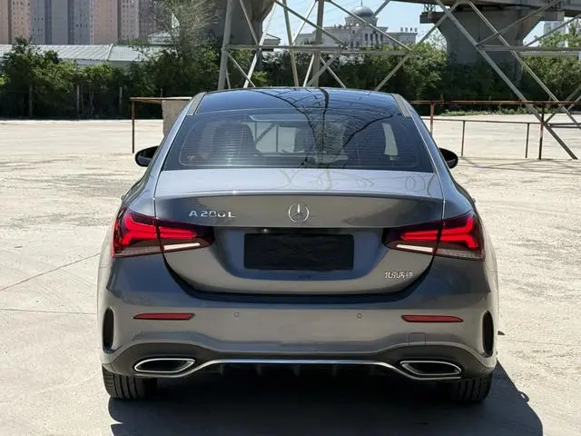 Mercedes-Benz Mercedes-Benz A-class Facelift A 200 L sports sedan fashion type