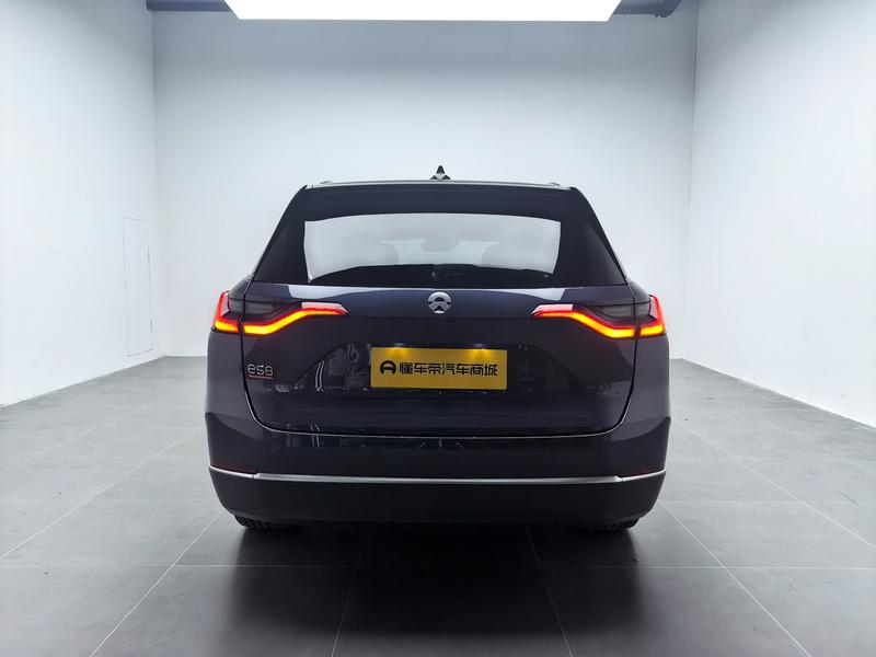 NIO NIO ES8 2020