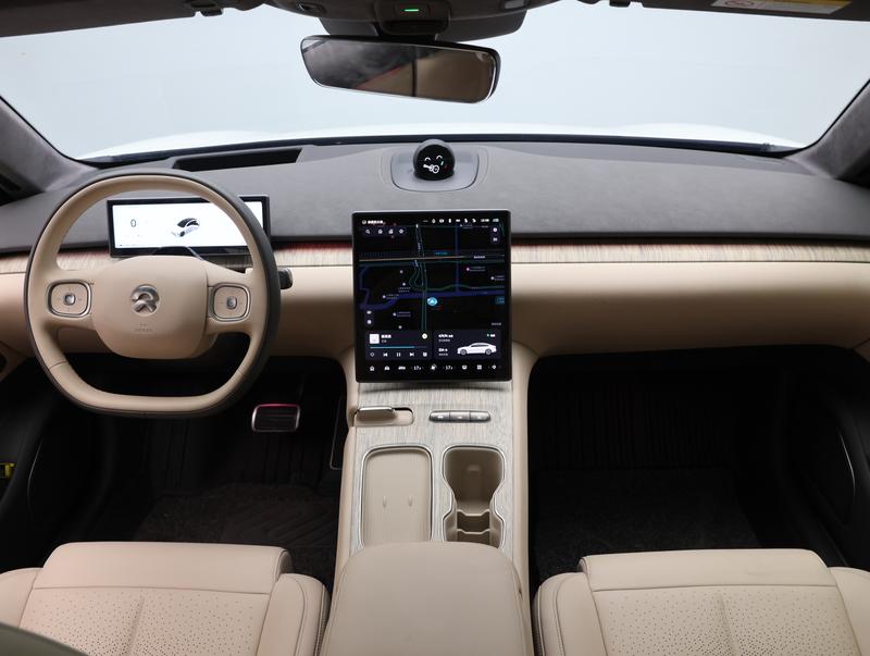 NIO NIO ET7 2024
