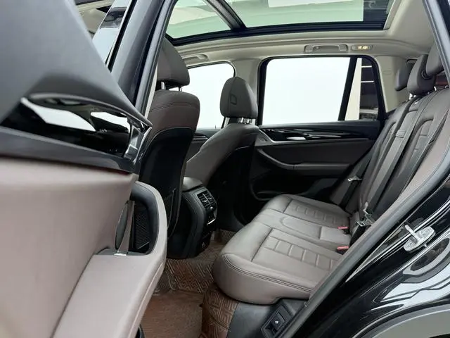 BMW BMW X3 Facelift xDrive25i luxury set
