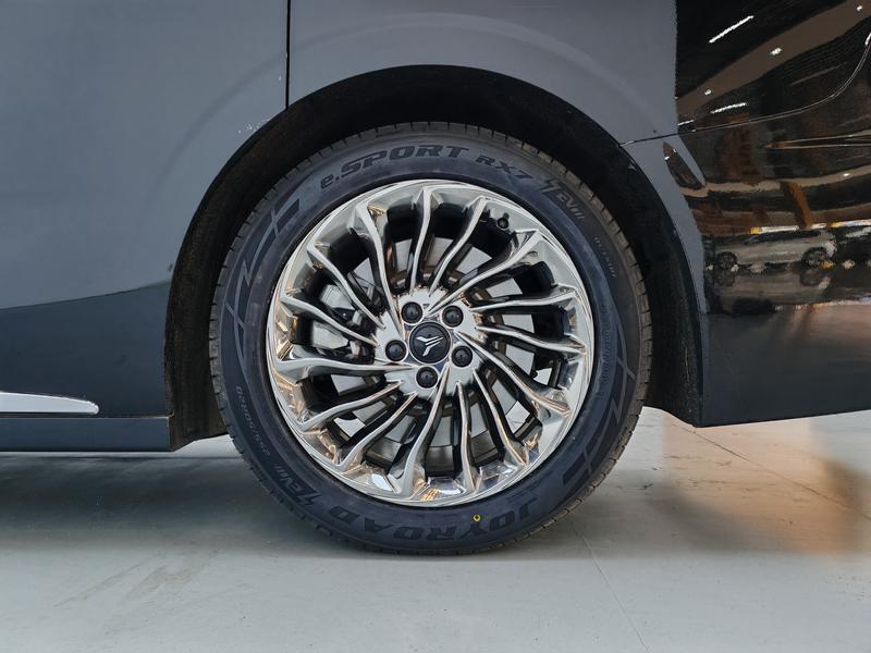 Voyah Lantu Dreamer PHEV 2024