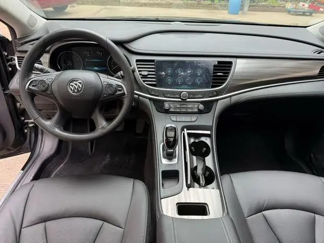 Buick Lacrosse 20T Elite type