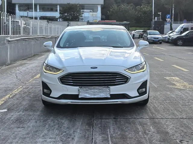 Ford Mondeo EcoBoost 180 fashion type