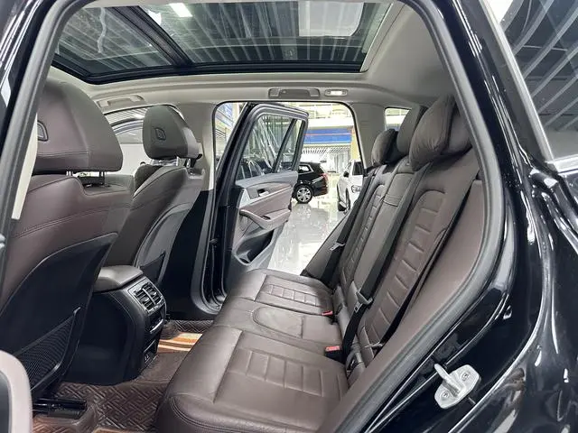 BMW BMW X3 xDrive28i Luxury Set