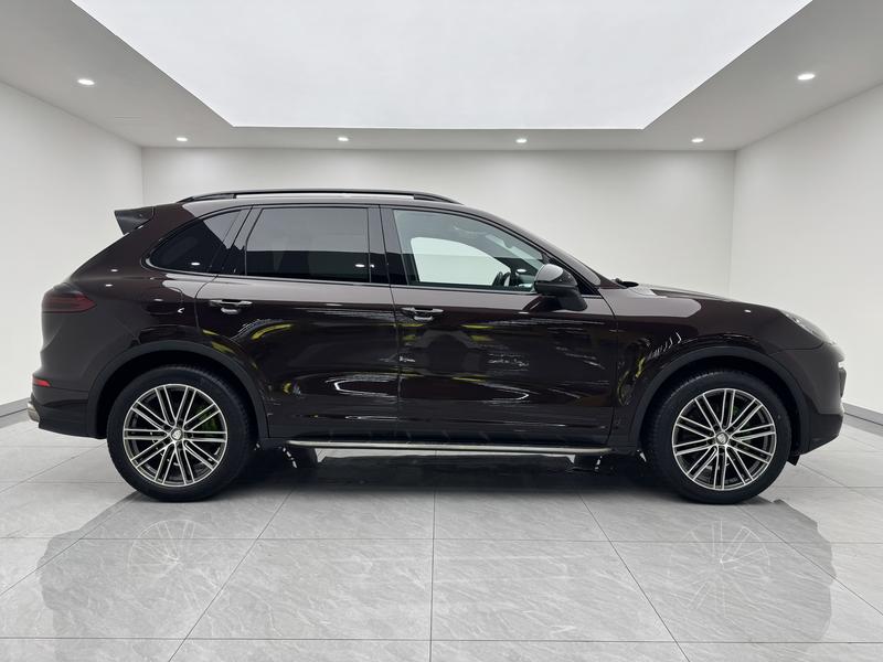 Porsche Cayenne 2016