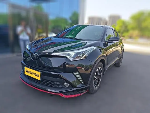 TOYOTA IZOA 2.0L Yichi Sunroof Version