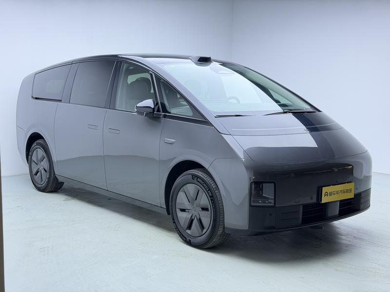 Li Auto Ideal MEGA 2024