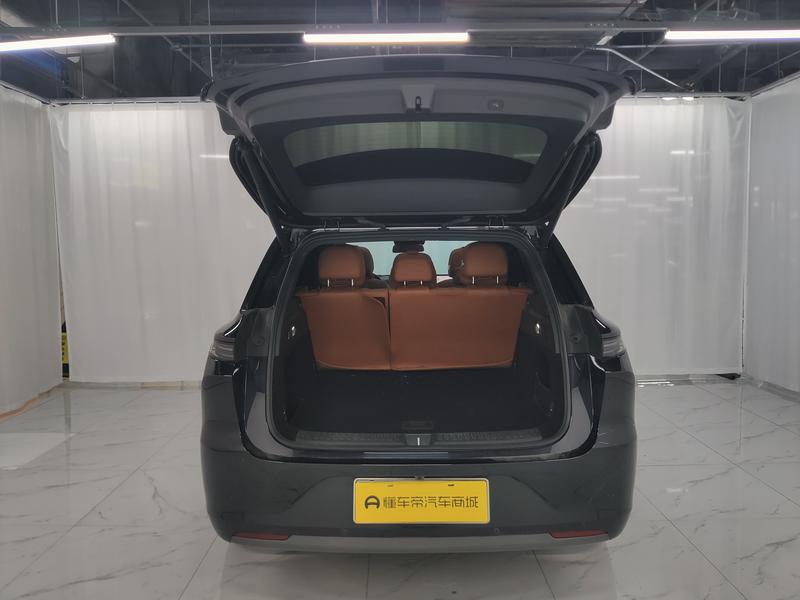 Li Auto Ideal L6 2024