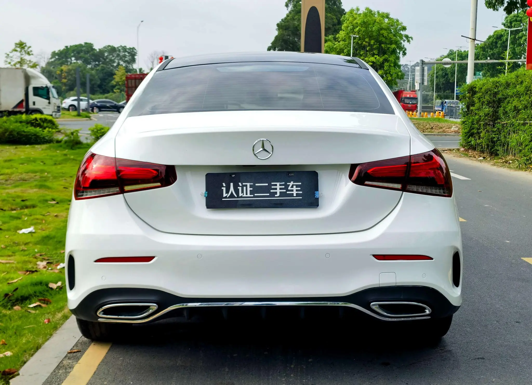 Mercedes-Benz Mercedes-Benz A-class A 200 L sports sedan dynamic Version
