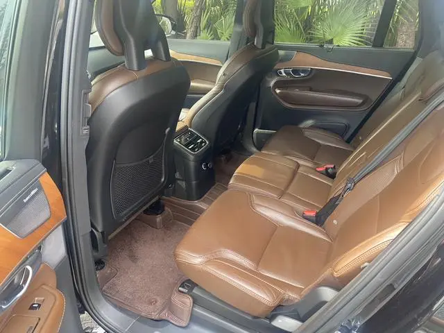 Volvo Volvo XC90 PHEV E-drive hybrid T8 Zhizun Edition 7-seater Country V