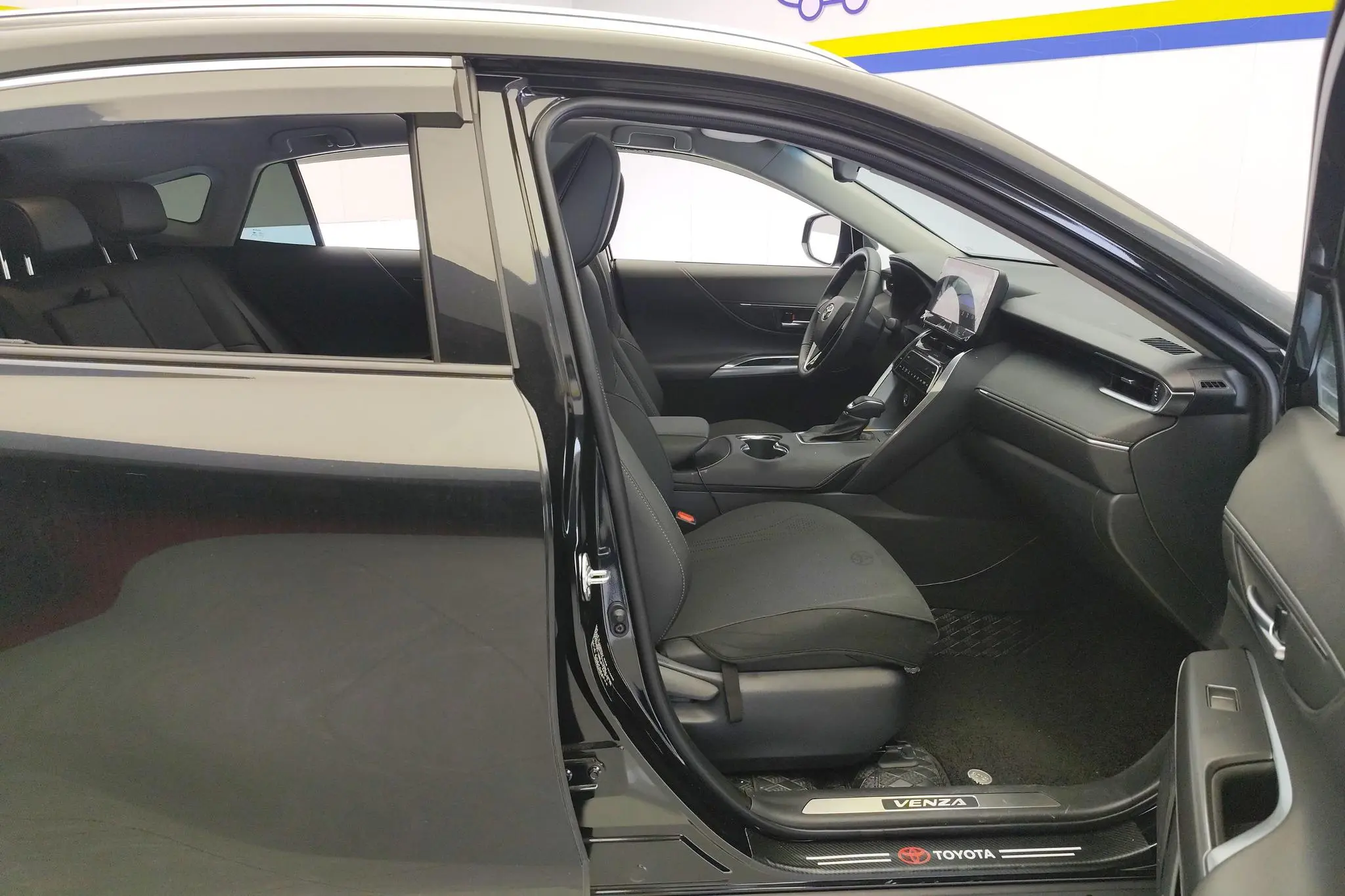 TOYOTA Weisha 2.0L CVT two-wheel drive deluxe edition
