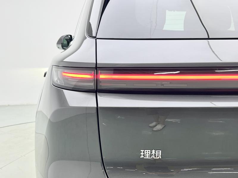 Li Auto Ideal L6 2024