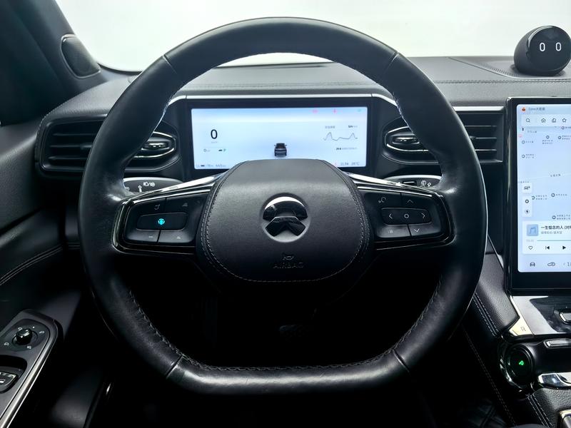 NIO NIO ES8 2020