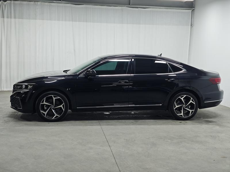 Volkswagen Passat 2025