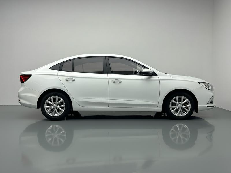 Roewe Roewe i5 2020