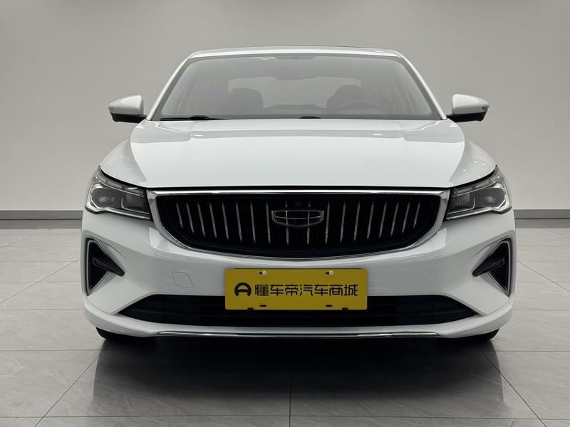 Geely Emgrand 2022