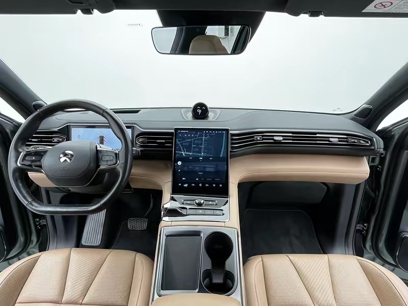 NIO NIO ES8 2020