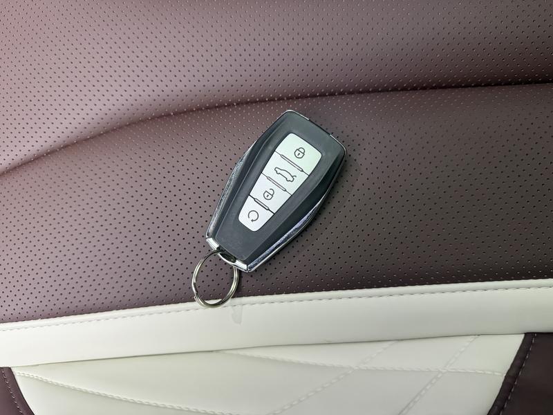Geely Emgrand L 2024