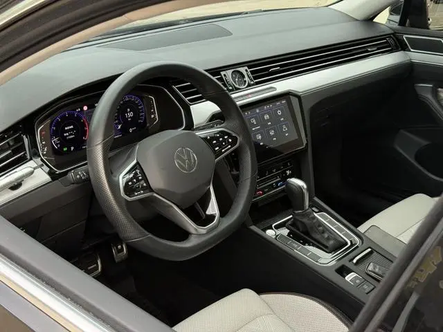 Volkswagen Magotan 2 million commemorative edition 330TSI DSG Luxury models