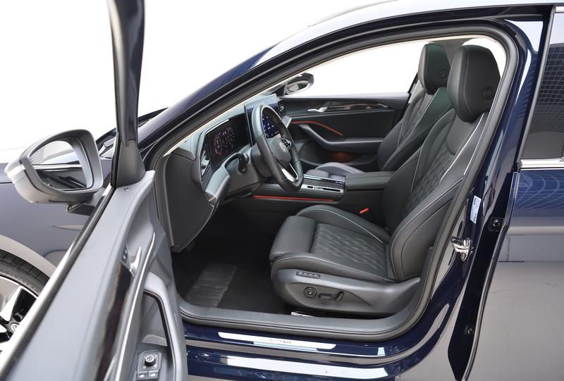 Volkswagen Magotan 2024