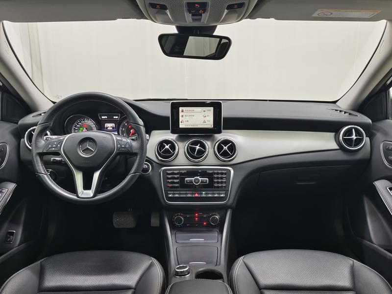 Mercedes-Benz Mercedes Benz GLA 2015