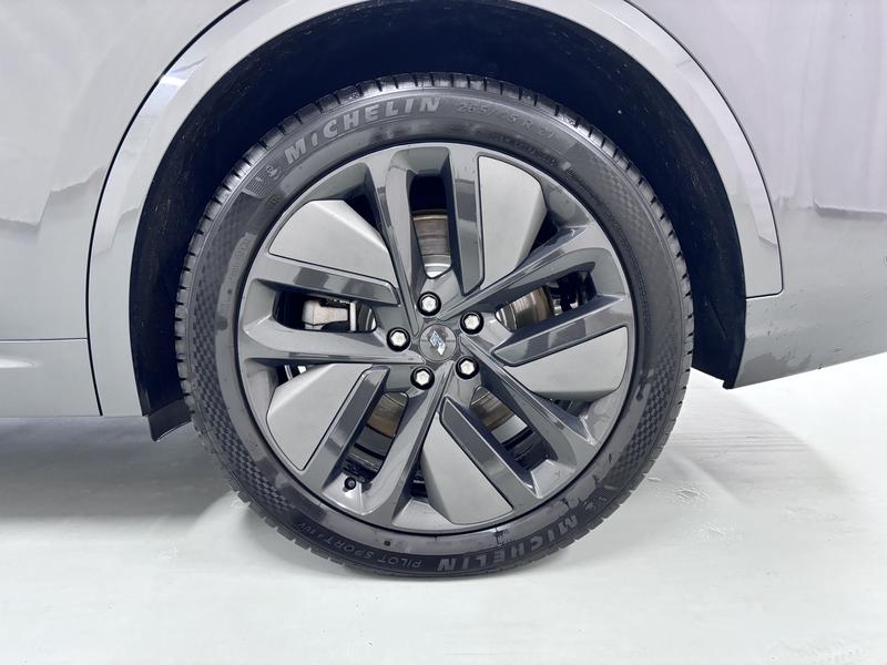Li Auto Ideal L8 2024