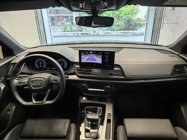 Audi Audi Q5L 40T luxury dynamic type
