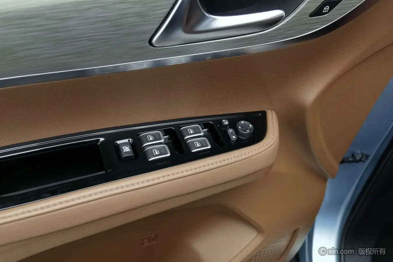 Haima Seahorse 7X 1.6TGDI automatic luxury 6-seater