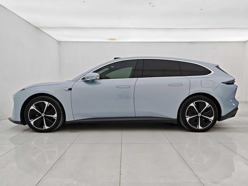 NIO NIO ET5 Touring 2024