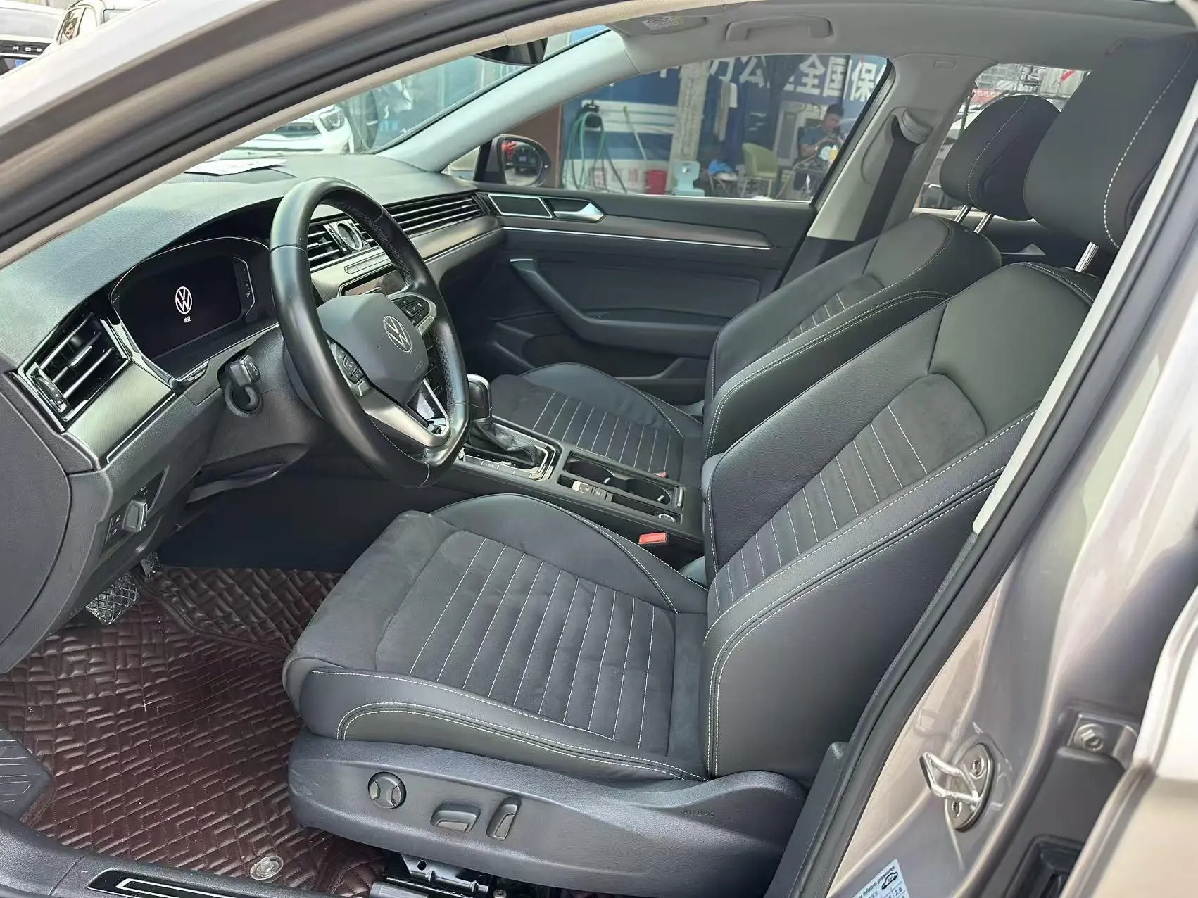Volkswagen Magotan 330TSI DSG Luxury