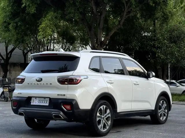 Kia Smart running 2.0L Automatic Smart Enjoy Deluxe Edition