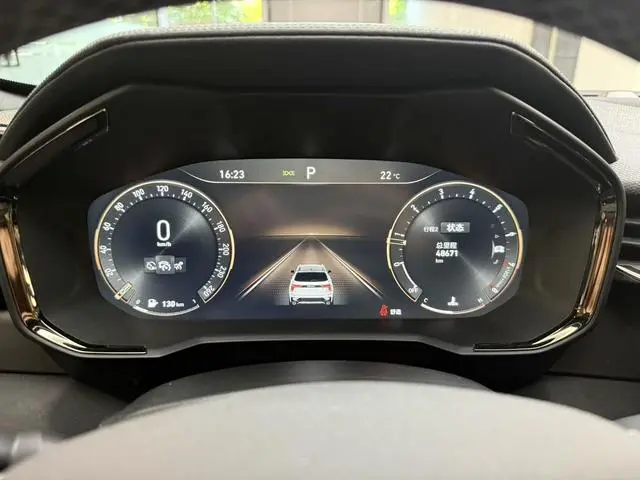 LYNK & CO Lynk 01 2.0TD four-wheel drive Halo